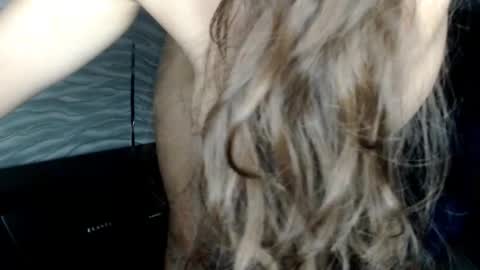 bonny_klyde95 online show from 11-28-25, 10:56