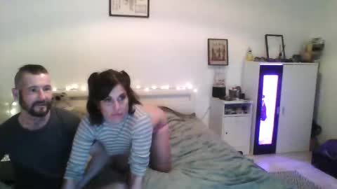 Snapshot of bonnyeandclydee chatting on 03-21-26, 10:24 BonnyeClydee online show from 03-21-26, 10:24