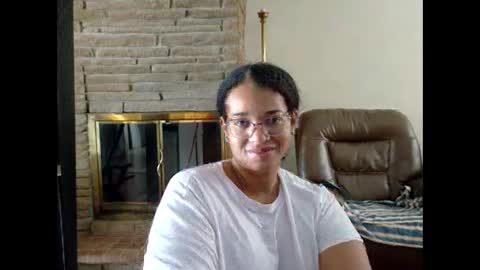 Queen Bon Vivantt online show from 12-02-25, 02:45