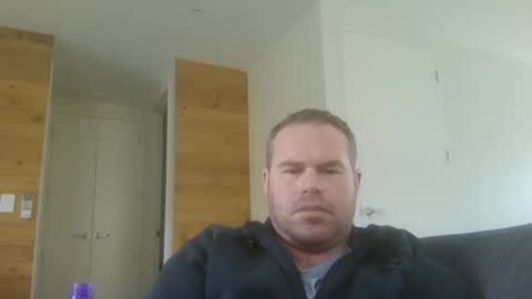 Snapshot of boobboy2222 chatting on 10-26-25, 02:17 boobboy2222 online show from 10-26-25, 02:17