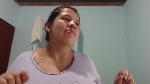 Luciana independent model online show from 11-23-25, 09:14