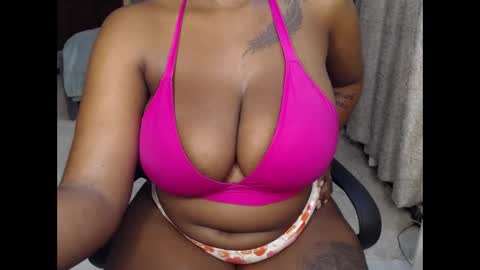 Snapshot of booby_candy chatting on 05-07-26, 02:28 booby_candy online show from 05-07-26, 02:28