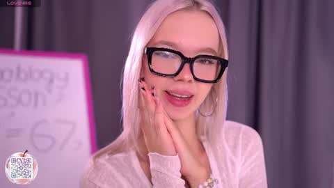 Alina online show from 07-18-26, 08:40