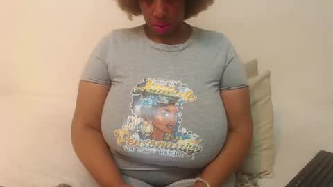 boobyqueen online show from 02-18-25, 09:09