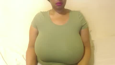 boobyqueen online show from 09-10-25, 01:38