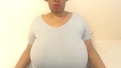 boobyqueen online show from 10-08-25, 06:00