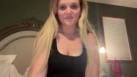 booksnlooksgirl online show from 12-02-24, 04:09