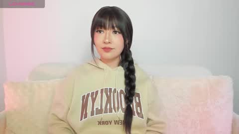 Snapshot of boonie_girl chatting on 11-04-25, 03:27 Booniee online show from 11-04-25, 03:27