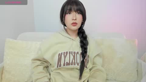 Snapshot of boonie_girl chatting on 12-02-25, 05:19 Booniee online show from 12-02-25, 05:19