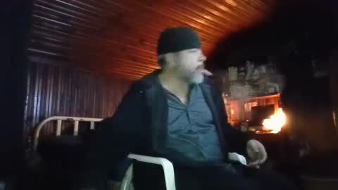 Snapshot of booshy chatting on 12-26-24, 12:16 Booshwa online show from 12-26-24, 12:16