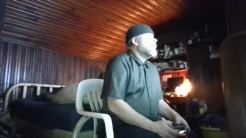 Snapshot of booshy chatting on 12-27-24, 08:28 Booshwa online show from 12-27-24, 08:28