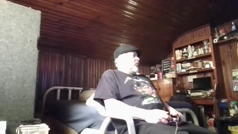 Snapshot of booshy chatting on 01-08-25, 07:34 Booshwa online show from 01-08-25, 07:34