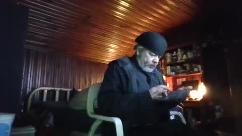 Snapshot of booshy chatting on 01-19-25, 03:29 Booshwa online show from 01-19-25, 03:29