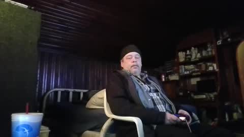 Snapshot of booshy chatting on 02-16-25, 06:43 Booshwa online show from 02-16-25, 06:43