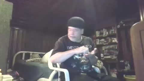 Snapshot of booshy chatting on 11-08-25, 07:01 Booshwa online show from 11-08-25, 07:01