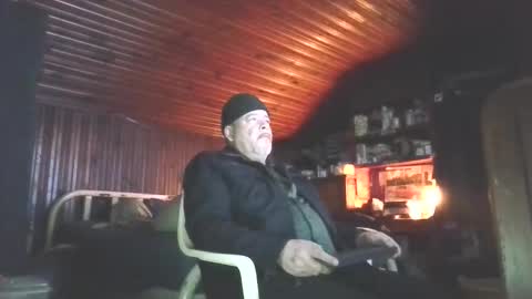 Snapshot of booshy chatting on 11-09-25, 10:35 Booshwa online show from 11-09-25, 10:35