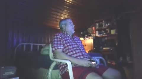 Snapshot of booshy chatting on 12-05-25, 08:34 Booshwa online show from 12-05-25, 08:34