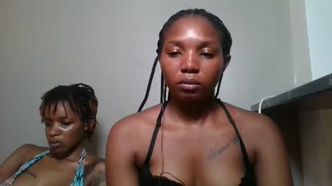 bootie_caramel online show from 05-25-26, 06:25
