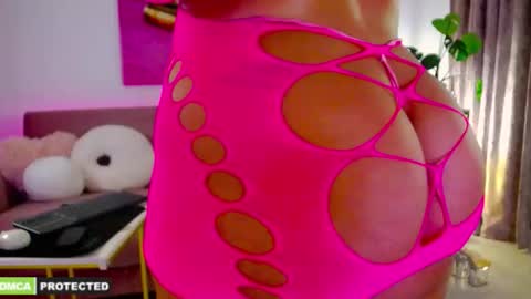 Snapshot of bootyliciousbunny chatting on 05-06-26, 08:47 bootyliciousbunny online show from 05-06-26, 08:47
