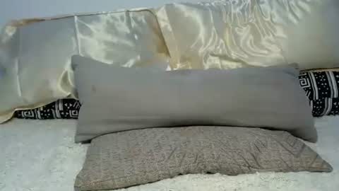 Everyones a whore Grace. We just sell different parts of ourselves.-Thomas Shelby online show from 02-17-26, 09:28