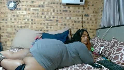 bootytwerkxxx online show from 06-11-26, 08:51