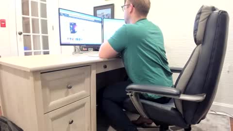 Snapshot of boredhorndog chatting on 01-21-25, 11:13 Boredhorndog online show from 01-21-25, 11:13