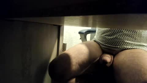 Snapshot of boredhorndog chatting on 02-03-25, 12:47 Boredhorndog online show from 02-03-25, 12:47