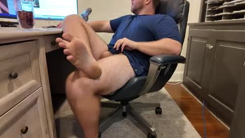 Snapshot of boredhorndog chatting on 09-19-25, 05:02 Boredhorndog online show from 09-19-25, 05:02