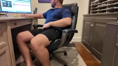 Snapshot of boredhorndog chatting on 10-01-25, 04:40 Boredhorndog online show from 10-01-25, 04:40