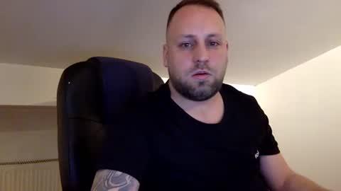 hugo online show from 04-12-26, 01:32