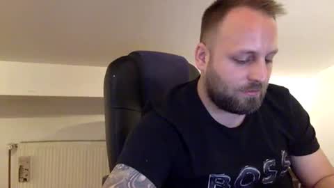 hugo online show from 06-11-26, 12:43