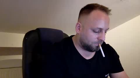 hugo online show from 06-28-26, 01:00