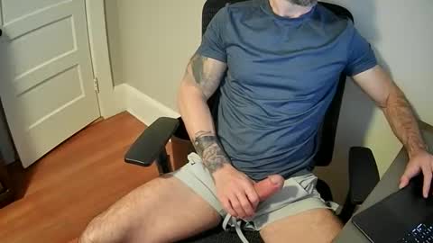 Snapshot of bosjrf chatting on 11-25-25, 08:42 bosjrf online show from 11-25-25, 08:42