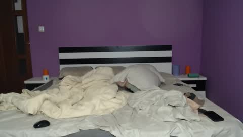 Angel-Boy online show from 10-12-25, 04:39