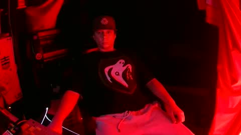 Bowerboi1217 online show from 11-20-25, 07:08