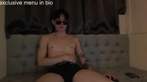 Snapshot of boxman556990 chatting on 11-18-25, 05:06 boxman556990 online show from 11-18-25, 05:06