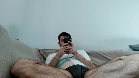 Snapshot of boy_aroundtheworld chatting on 04-11-26, 03:27 Dan online show from 04-11-26, 03:27
