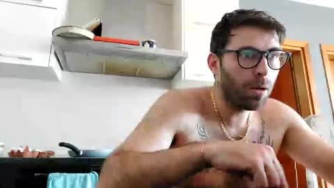 Snapshot of boy_aroundtheworld chatting on 04-24-26, 12:29 Dan online show from 04-24-26, 12:29