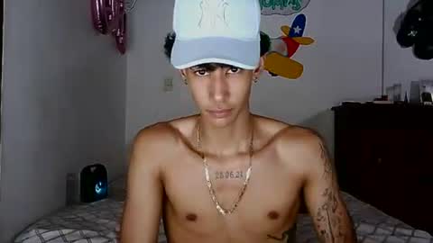 Snapshot of boy_horny_dirty chatting on 09-16-25, 06:31 boy_horny_dirty online show from 09-16-25, 06:31