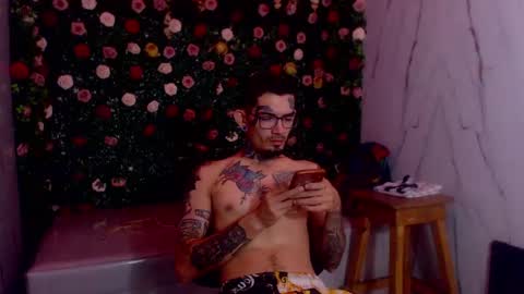 boy_tatto77 online show from 05-23-26, 11:47