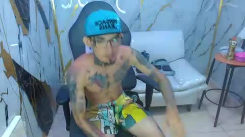 boy_tatto77 online show from 07-14-26, 02:05