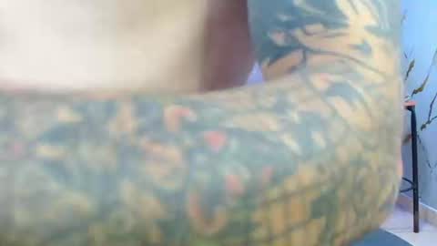 boy_tatto77 online show from 07-20-26, 12:51