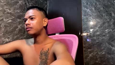 boyax16 online show from 11-26-25, 09:21