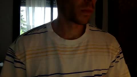 Snapshot of boybcn94 chatting on 05-05-26, 04:37 boybcn94 online show from 05-05-26, 04:37