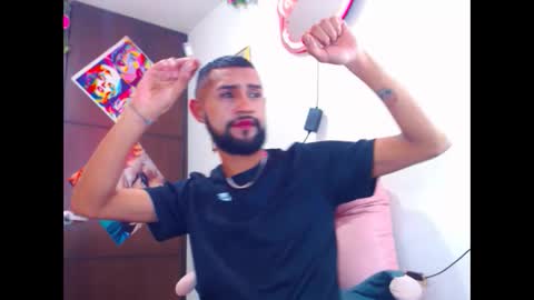 Snapshot of boybunnyerotic chatting on 09-16-25, 01:45 boybunnyerotic online show from 09-16-25, 01:45