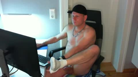 Snapshot of boycatcher chatting on 03-07-25, 09:17 Julian online show from 03-07-25, 09:17