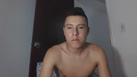 Snapshot of boycock777 chatting on 10-16-25, 01:39 Tommy - OnFns tommy 874 online show from 10-16-25, 01:39