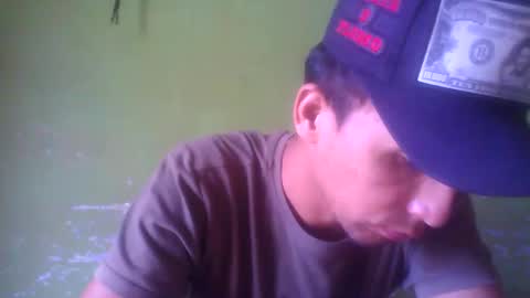 Boy online show from 02-01-25, 07:13