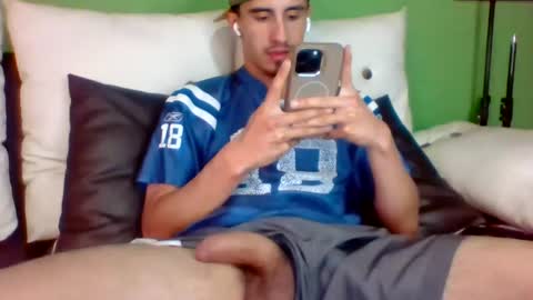 Snapshot of boyfriend_fuckme chatting on 07-17-26, 09:52 Felipe online show from 07-17-26, 09:52