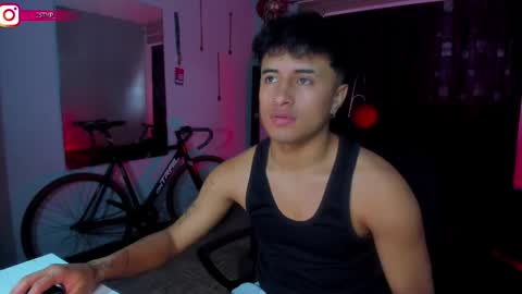 Snapshot of boylatin_777 chatting on 02-10-25, 06:56 miguel online show from 02-10-25, 06:56